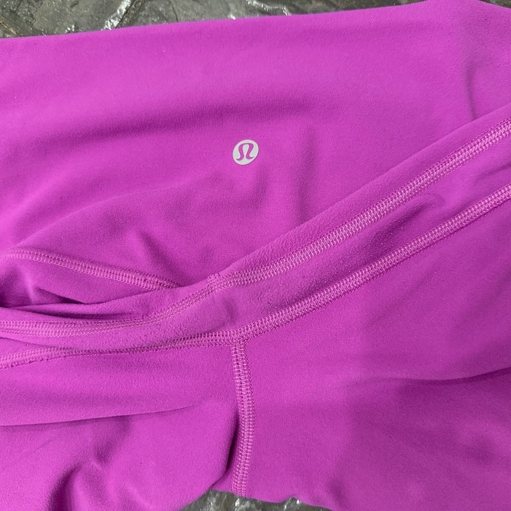 Lululemon Purple Capri Leggings High-Rise Athletic Cropped Pants Size 14 - Picture 9 of 9